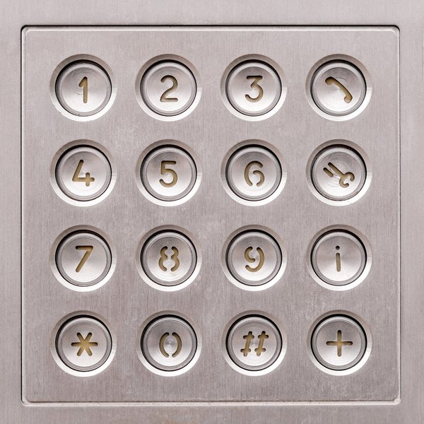 Quels sont les défis et solutions pour l'accès aux soins dans les zones de guerre ?